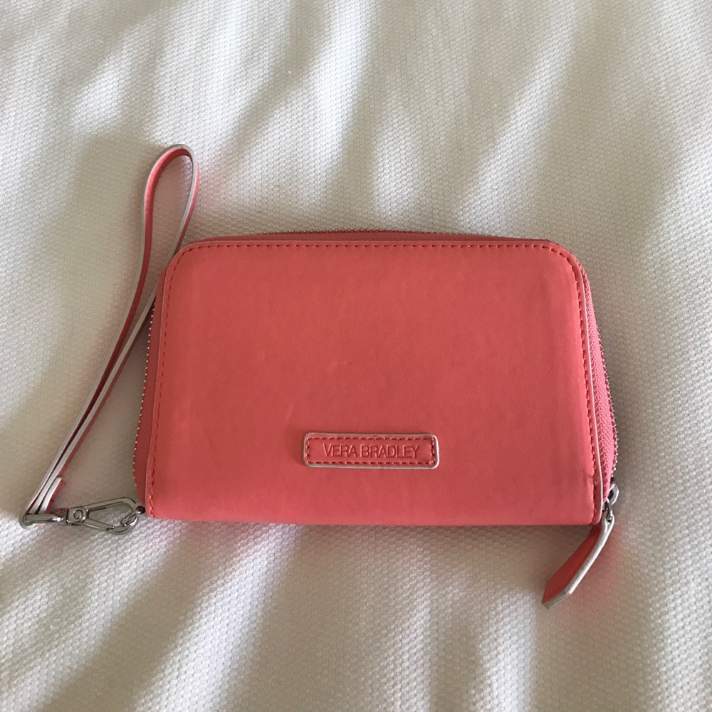 Holiday Sale! Vera Bradley Wristlet